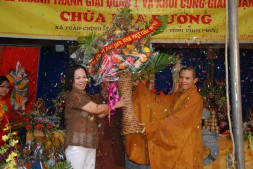 Vĩnh Phúc: Lễ khánh thành giai đoạn I và khởi công giai đoạn II chùa Hoa Dương ảnh 4 Vĩnh Phúc: Lễ khánh thành giai đoạn I và khởi công giai đoạn II chùa Hoa Dương ảnh 4