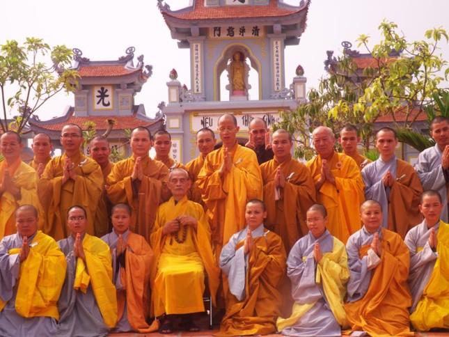 Hà Nội: Mừng khánh lạp Đức Hòa thượng Pháp chủ Thích Phổ Tuệ ảnh 1 DAI CHUNG VA CONG 3_800x600.jpg