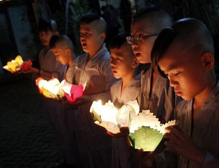 Châu Á nô nức đón mừng Tết Trung thu ảnh 11 Châu Á nô nức đón mừng Tết Trung thu ảnh 11