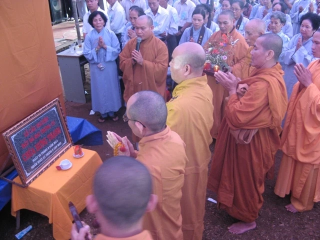 Đồng Nai: Đặt đá đại trùng tu chùa Hưng Thạnh ảnh 2 www20.JPG