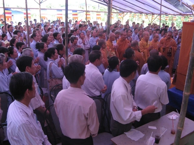 Đồng Nai: Đặt đá đại trùng tu chùa Hưng Thạnh ảnh 3 www21.JPG