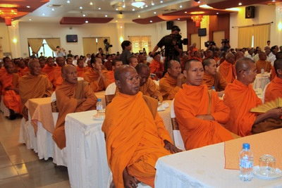 Phó Thủ tướng Vũ Văn Ninh dự lễ hội Sene Đôn ta của đồng bào Khmer