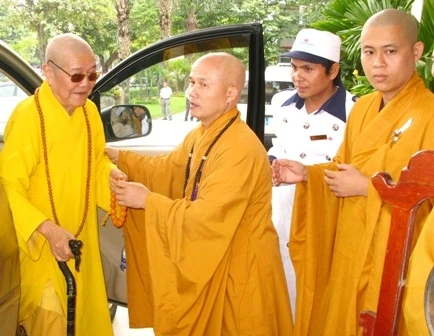 Nghệ An: Tiến hành phiên trù bị Đại hội đại biểu Phật giáo tỉnh lần thứ I (2011-2016) ảnh 3 wwwTPPc.JPG