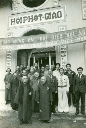khoanh khac lich su.jpg