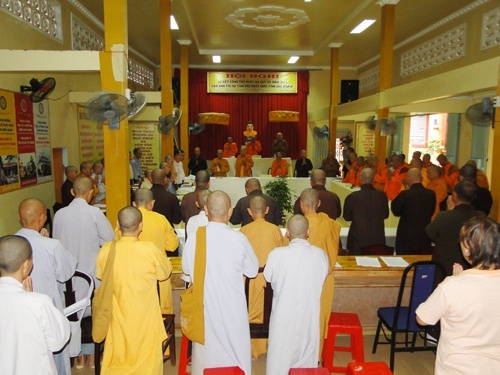 Sóc Trăng: Ban Trị sự  THPG sơ kết Phật sự quý III-2011 ảnh 4