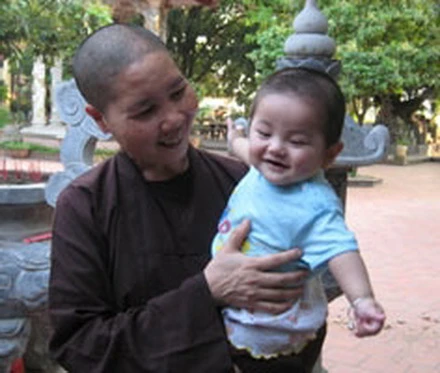 Những mảnh đời con dưới bóng Bồ Đề ảnh 1