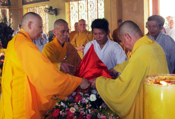 Cung rước Xá lợi Đức Phật vào Vũng Tàu ảnh 3