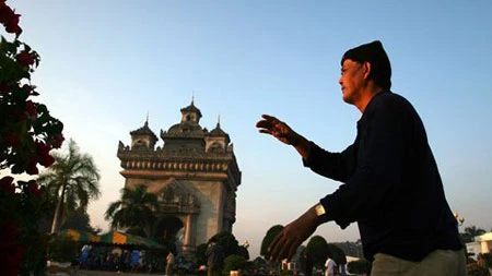 Rực rỡ thành phố "Mặt trăng" ảnh 12