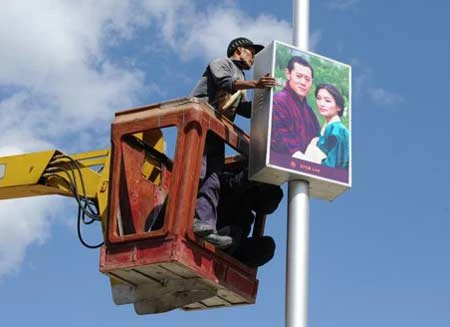 Nguyên thủ quốc gia trẻ nhất thế giới cưới thường dân ảnh 15