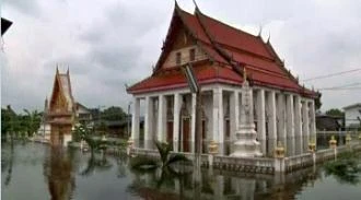 ThaiTempleFlooded.jpg