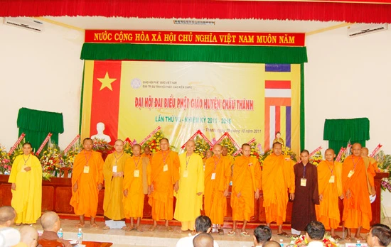 Kiên Giang: Đại hội đại biểu Phật giáo huyện Châu Thành lần thứ VII (2011-2016) ảnh 9