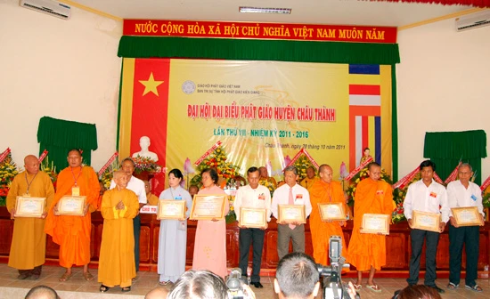 Kiên Giang: Đại hội đại biểu Phật giáo huyện Châu Thành lần thứ VII (2011-2016) ảnh 10
