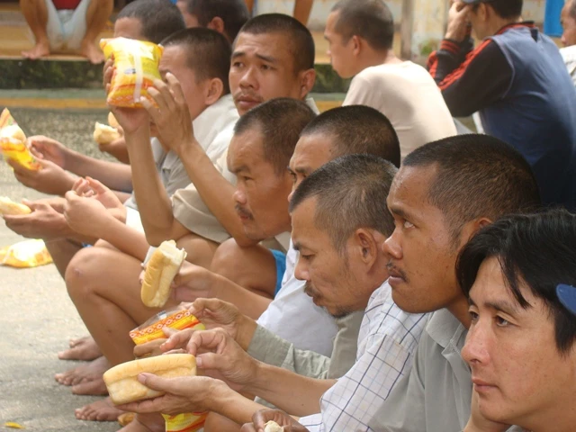 Bên kia “dốc đời” ảnh 7 DSC00253.JPG