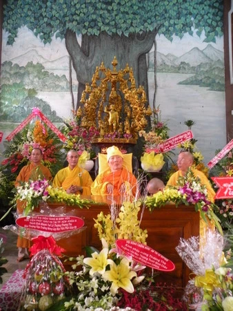 TP.HCM: Mừng khánh tuế lần thứ 94 của Trưởng lão Hòa thượng Thích Minh Châu ảnh 4 DSCN1803-1.JPG