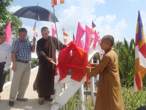 Khánh thành cầu Trịnh Trương.jpg