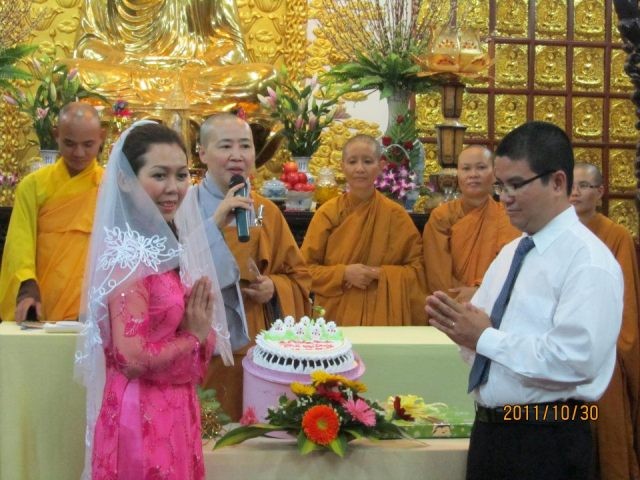 Lễ hằng thuận “đặc biệt” ảnh 1 296392n.jpg