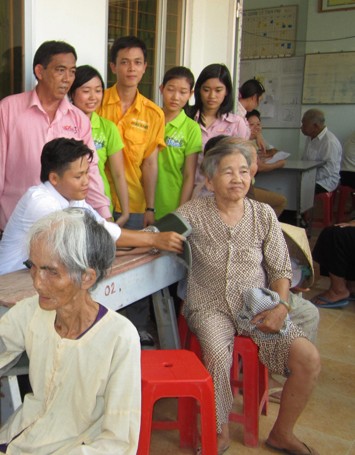 khám bệnh.jpg