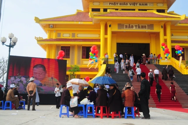 Khoảnh khắc Đại lễ kỷ niệm 30 năm Giáo hội Phật giáo Việt Nam ảnh 1
