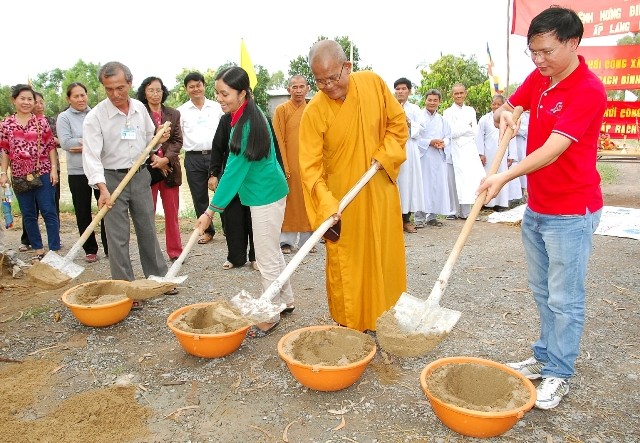 w1tu thien Dong Tam tang hs (2).JPG