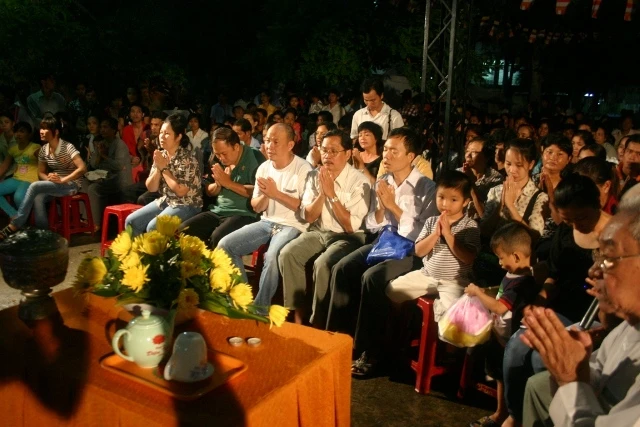 hinh le hoi (18).JPG