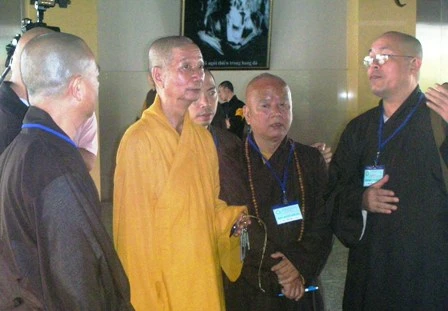 Vào chùa cứu đời chứ đừng... tránh đời ảnh 2