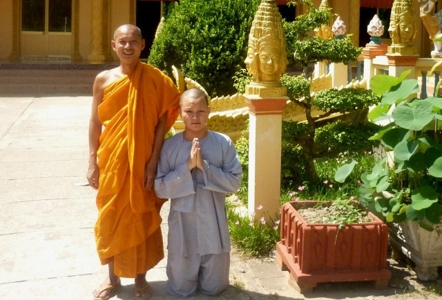 anh Thien than quet la.JPG