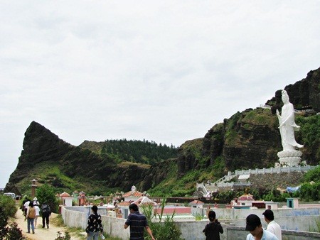 Ấn tượng chùa Đục, chùa Hang trên đảo Lý Sơn ảnh 1