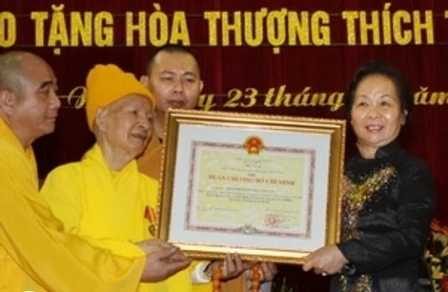 Những khuôn hình đẹp nhớ về HT Thích Thanh Tứ ảnh 5