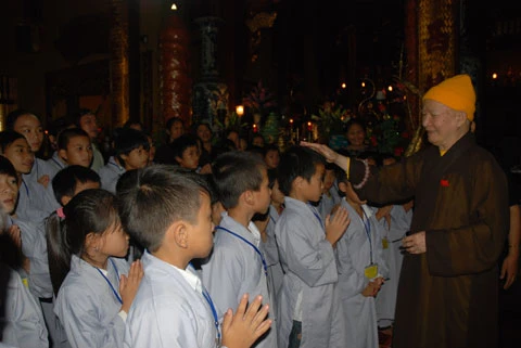 Những khuôn hình đẹp nhớ về HT Thích Thanh Tứ ảnh 8