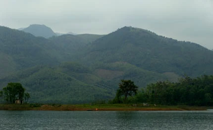 Những câu chuyện ly kỳ trên dãy Yên Tử