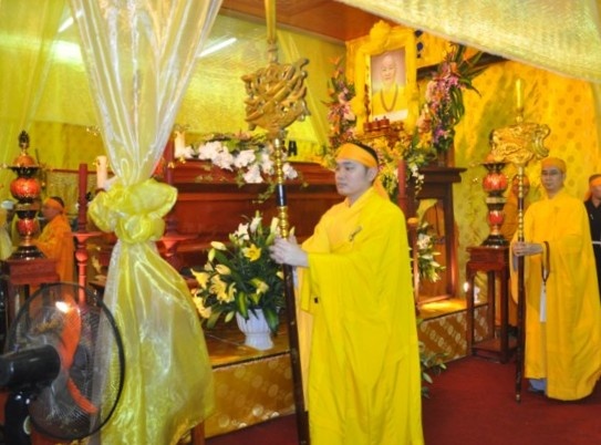 13g hôm nay 30-11: Cung tống kim quan cố HT. Thích Thanh Tứ nhập bảo tháp ở chùa Nho Lâm (Hưng Yên) ảnh 1 DSC_0587_640x425_332776083.jpg