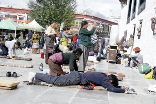 Hành hương về Tây Tạng ảnh 1