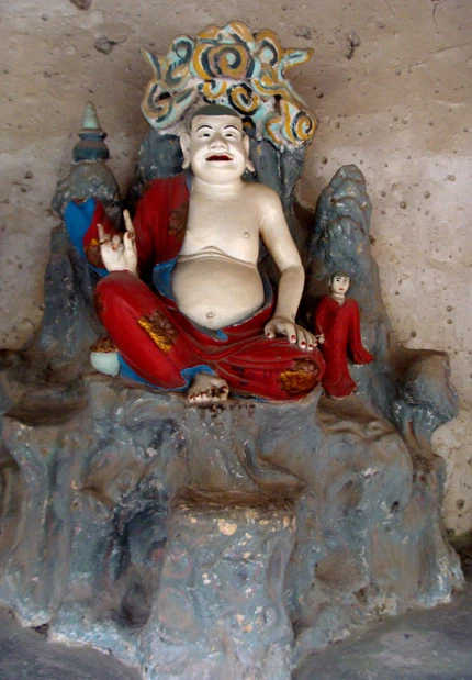 100 pho tượng đất ở chùa Nôm đã 1.000 năm không hỏng