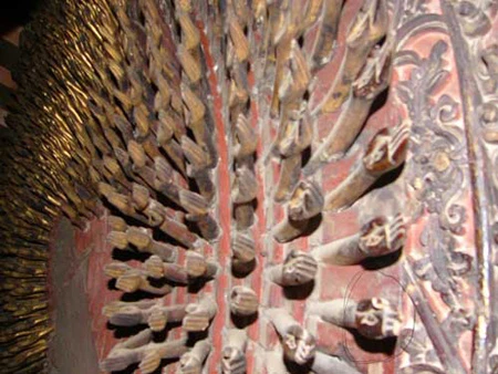 Phật bà nghìn tay nghìn mắt. Ảnh: Trần Trọng Dương.