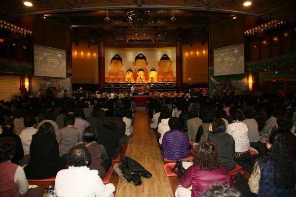 Le Hoan nguyen Man Da la tren cat 13.jpg