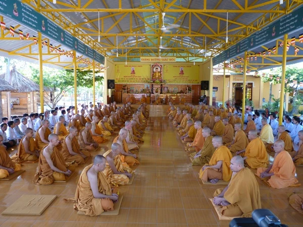 lễ khai mạc 1.JPG