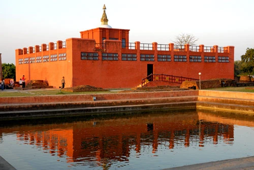 Lạ lùng vùng xứ Phật