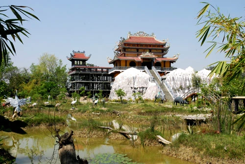 Lạ lùng vùng xứ Phật