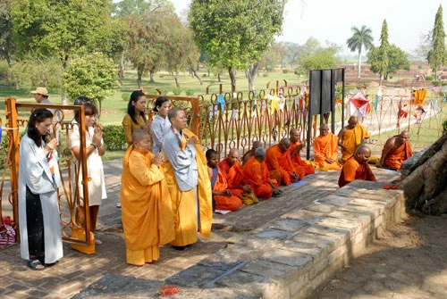 Lạ lùng vùng xứ Phật