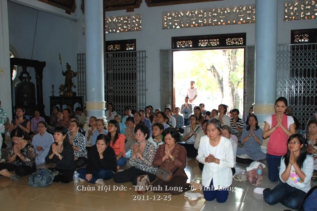 Cúng dường chư tôn đức các tự viện Vĩnh Long ảnh 2 DSC_0041_2.JPG