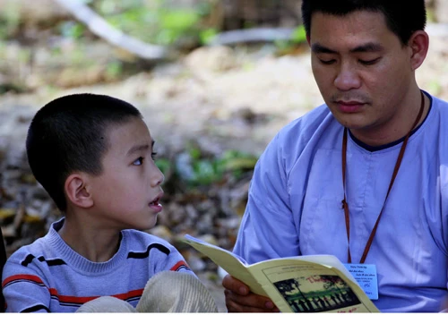 Hạnh phúc cũng cần phải học ảnh 1 di-tu13.jpg