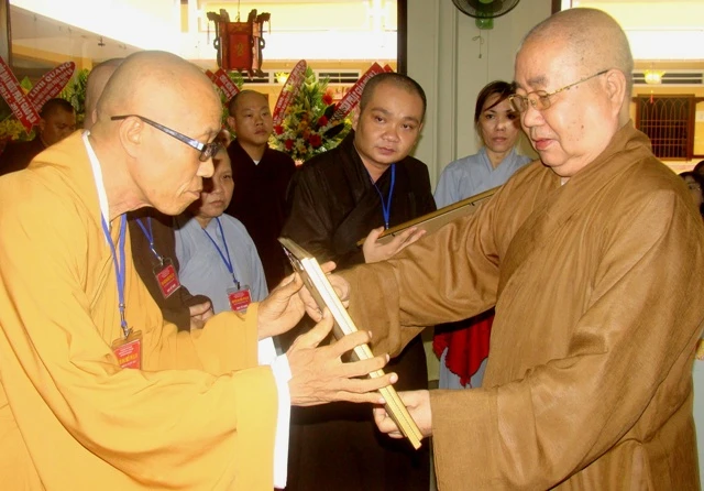 TP.HCM: TT.Thích Như Thọ tái đắc cử Chánh đại diện PG Q.10 NK VIII ảnh 2 wDSC09853.JPG