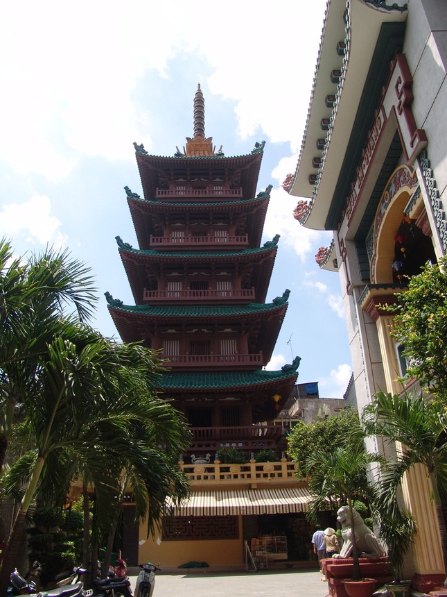 Phật giáo Q.10: Sức bật từ những dấu son lịch sử ảnh 1 Chua_An_Quangquan_10hcm.jpg