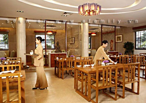 Độc đáo khách sạn trong đền ảnh 5