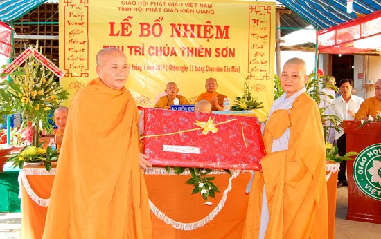 Kiên Giang: Bổ nhiệm trụ trì chùa Thiên Sơn ảnh 9 Kiên Giang: Bổ nhiệm trụ trì chùa Thiên Sơn ảnh 9