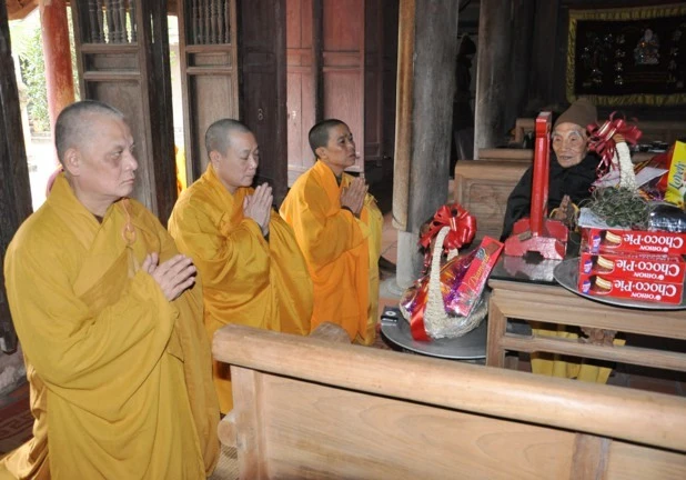 Hà Nội: Khánh tuế Đức Pháp chủ ảnh 4 wwwT83.jpg