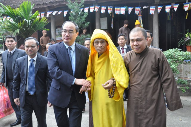 Chùm ảnh: Lễ trao Huân chương Hồ Chí Minh đến Đức Pháp chủ ảnh 6 dsc_0663_878833407_jpg.jpg