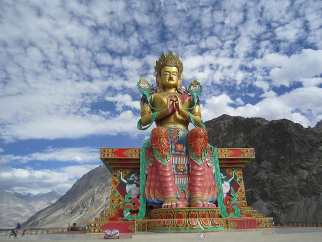 8 pho tượng Di Lặc vĩ đại ảnh 6 Di Lac tai thung lung Nubra, Ladakh, An Do 3.JPG