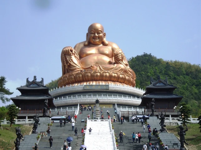 Di lac o nui Tuyet Dau, Trung Hoa.jpg