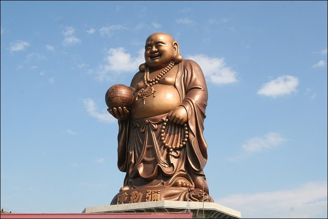 Tuong Di Lac o Dai Loan 4.jpg